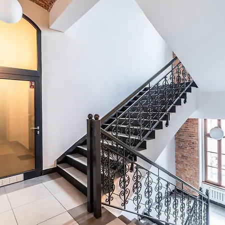 No 30 Stylish In The Center- 24h Check-in ורוצלב